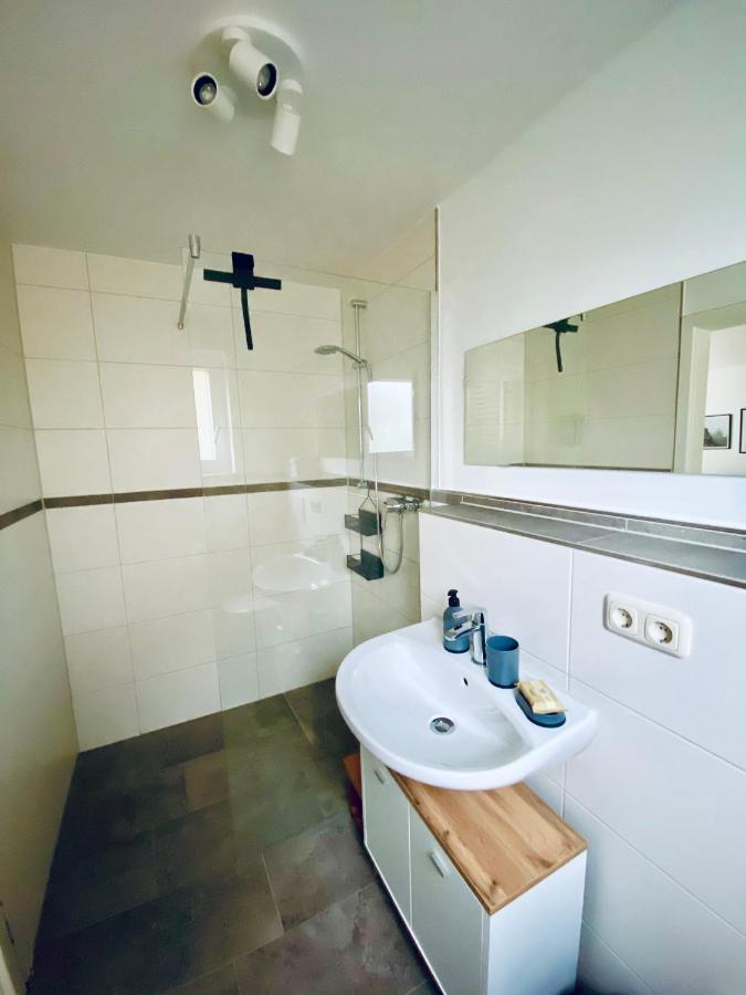Galerie Apartment Self-Check-In Кольбермор Экстерьер фото